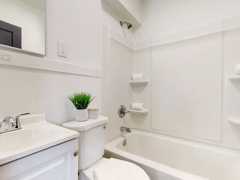 2650 Cottage Grove Ave — Photo 18
