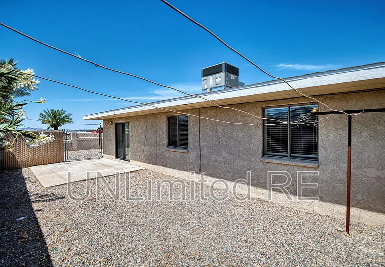 2982 Winterhaven Dr — Photo 4