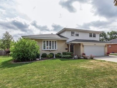 771 S Stratford Ave, Elmhurst, IL, 60126