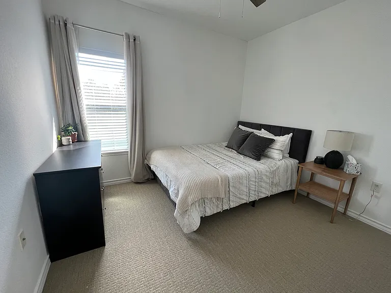 4807 Louis Ave — Photo 13