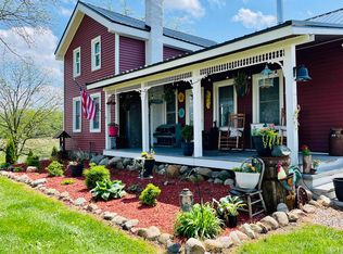 10531 Wood Rd, North Adams, MI 49262