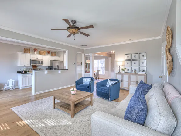 437 Old Towne Dr, Brentwood, TN 37027