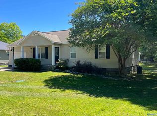 900 Taylor Rd, Glencoe, AL 35905