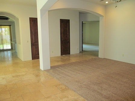 4th image of 2721 E Beechnut Pl