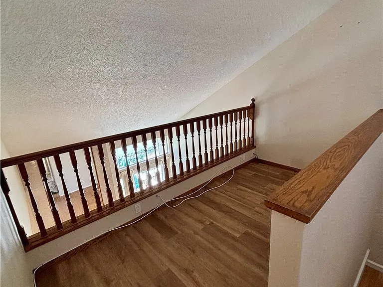 451 Medford Ct #102 — Photo 23
