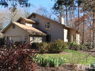 2 Burnwood Pl, Chapel Hill, NC 27517