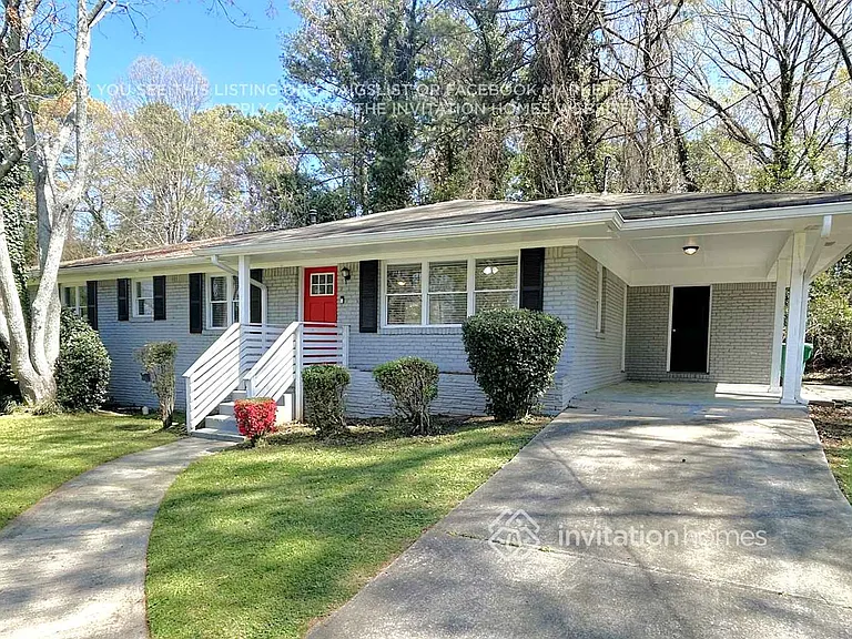 2365 Shamrock Dr — Photo 2