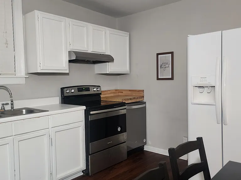 2215 Albion St — Photo 33