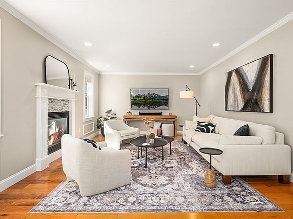 3rd image of 45 Sunset Ave #45