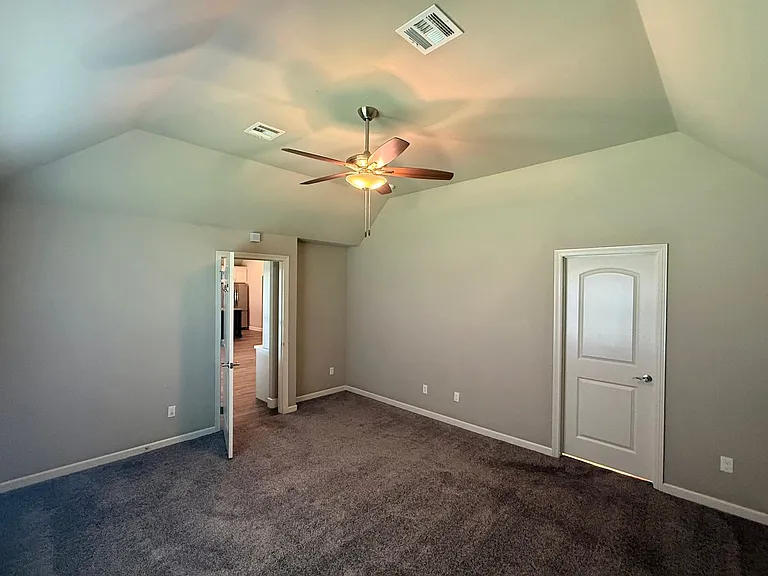 18805 Trailview Way — Photo 10