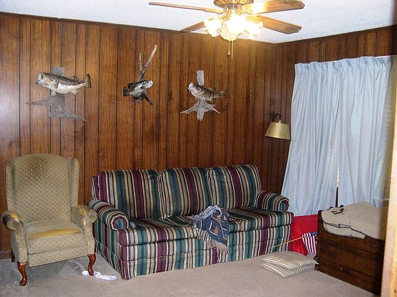 2nd image of 44 Holly Hill Dr