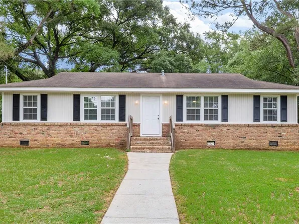 5015 Santos Dr W, Mobile, AL 36619