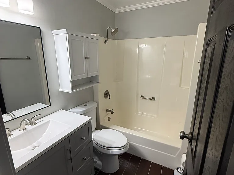 275 Evergreen Dr — Photo 4