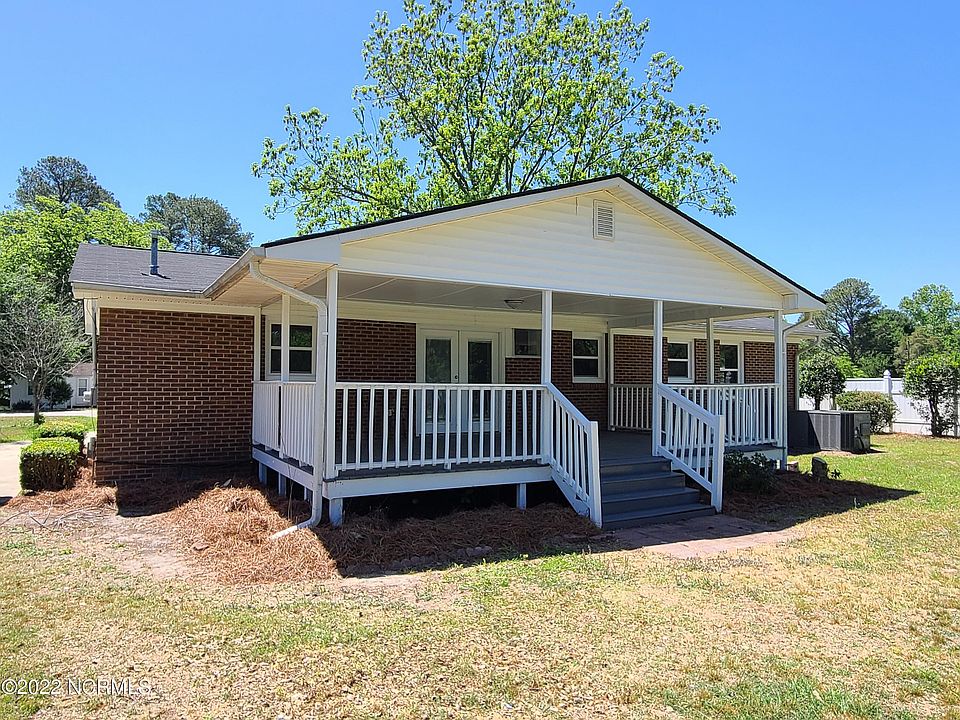 201 Britt Street, Bladenboro, NC 28320 Zillow