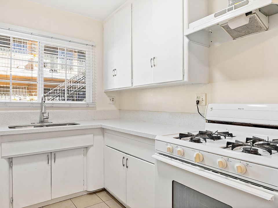 1st image of 11026 Crenshaw Blvd APT 2