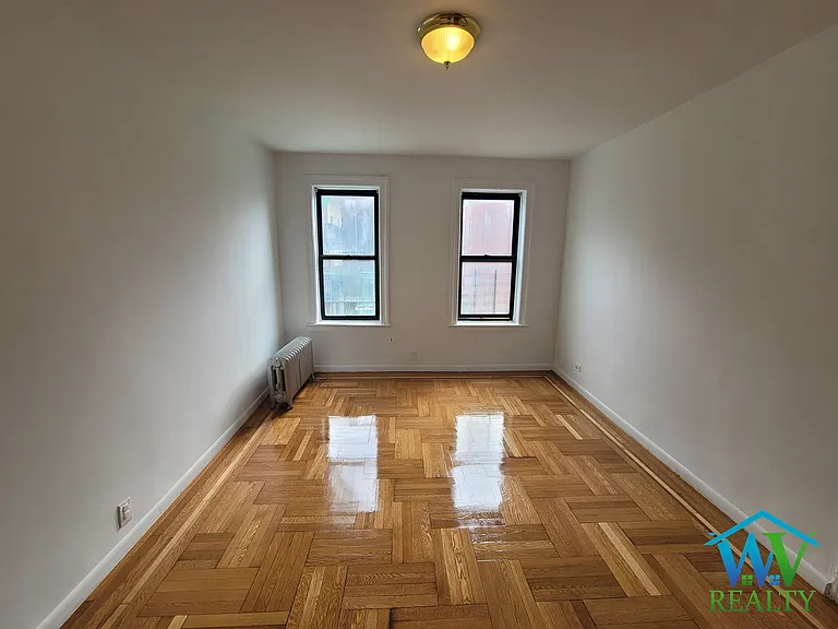 3230 Steuben Ave #A3 — Photo 2