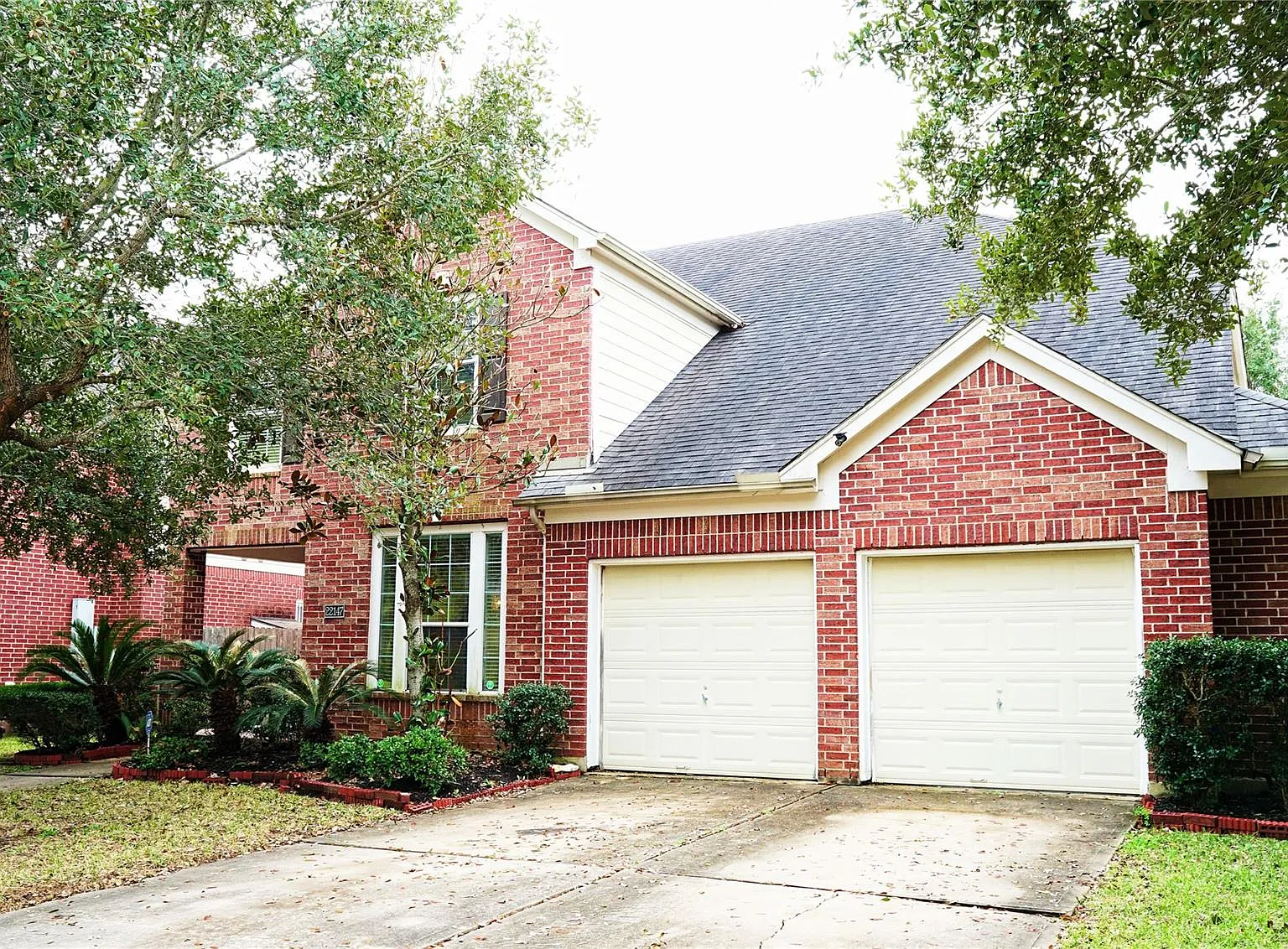 4 bed, 2.5 bath, 2846 sqft, $2,400 — Photo 3