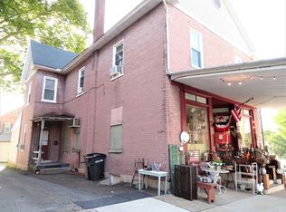 49 N Broad St APT 2, Lititz, PA 17543