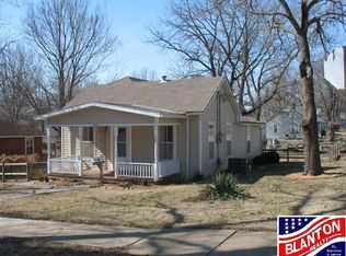 615 Chestnut St, Wamego, KS 66547