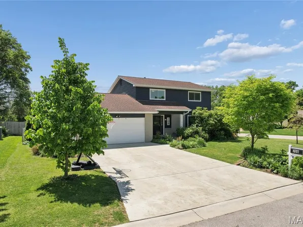 708 Willow Wood Ct, Saint Charles, MO 63303