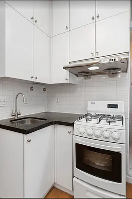 Rented by Grand Group Realty | media 5