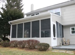 27 Messig Rd, Clinton, NJ 08809