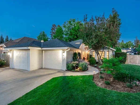 654 E Pintail Cir, Fresno, CA 93730