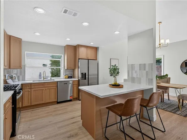 43 Oxbow Creek Ln, Laguna Hills, CA 92653