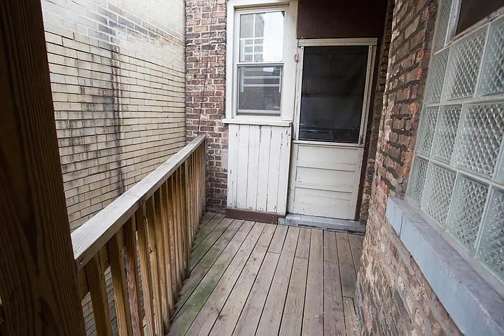 5528 S. Cornell Avenue — Photo 16