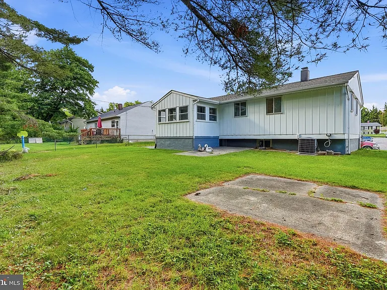 6741 Kincheloe Ave — Photo 40
