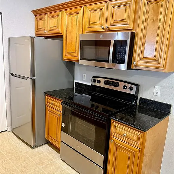 826 Grand Regency Point #203 — Photo 8