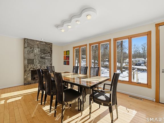 3rd image of 156 Intervale Road