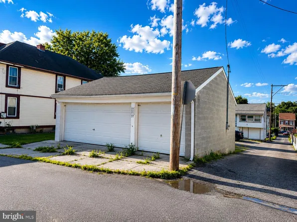 Ns Moravian St, Lebanon, PA 17042