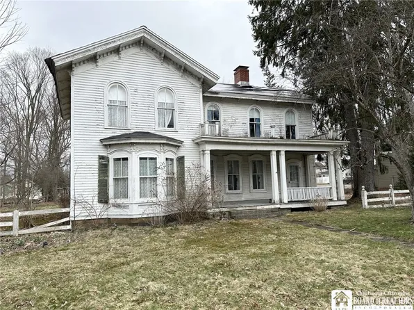 94 W Main St, Frewsburg, NY 14738