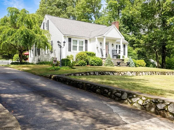 366 Pratt St, Mansfield, MA 02048