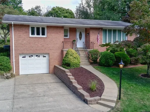 1007 Valley Dr, Greensburg, PA 15601