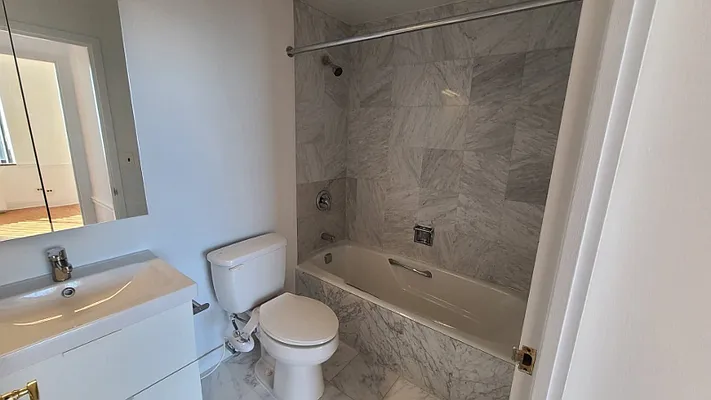Rented by Battery Park Realty | media 8