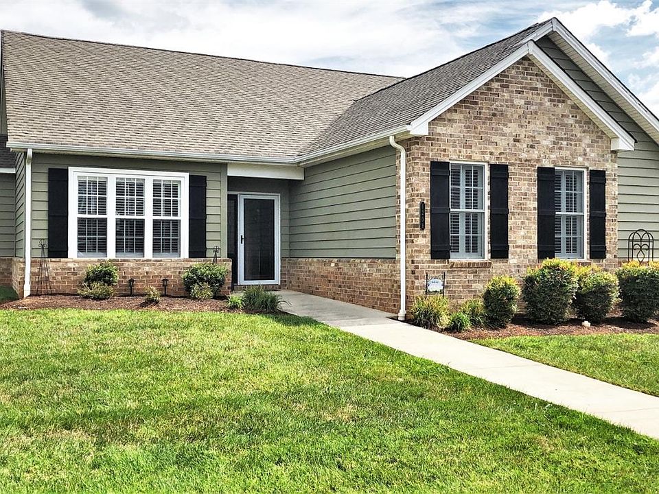1st image of 1208 Helmsdale Dr Lot 40