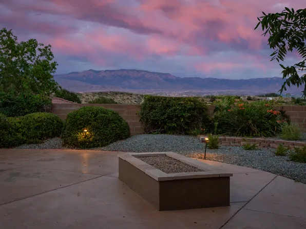 10404 Los Suenos Ct NW, Albuquerque, NM 87114