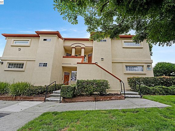 3rd image of 7003 Stagecoach Rd APT D