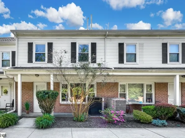 16 Wareham Village, Scotch Plains Twp., NJ 07076