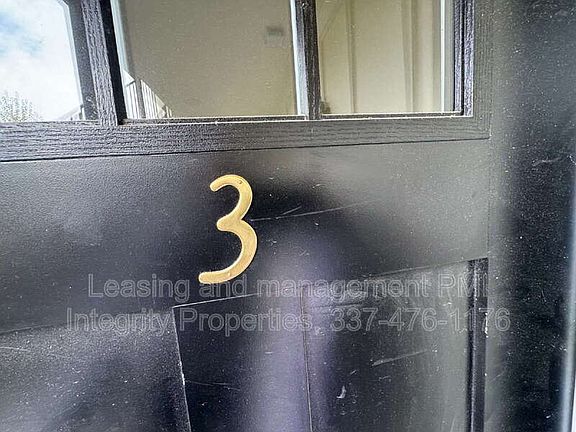3rd image of 105 Meaux Blvd APT 3