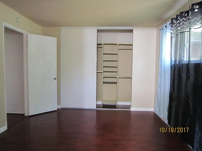 7555 Meadowair Way — Photo 12