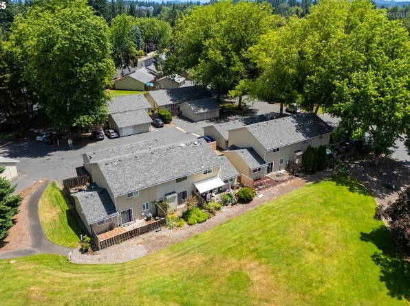 2335 SE Dove St, Hillsboro, OR 97123