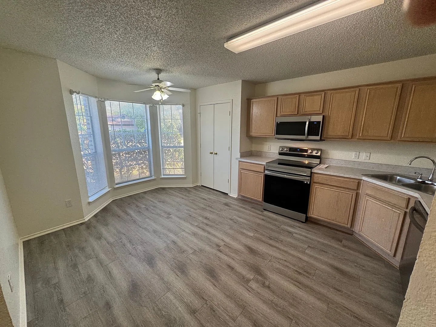 Nice Single Story home in Saginaw — Photo 2
