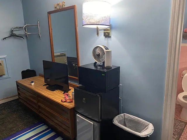 UPGRADED DORM SIZE REFRIGERATOR WITH SEPERATE FREEZER. MORE SUITABKE FOR WEEKLY AND MONTHLY CUSTOMERS, NEW