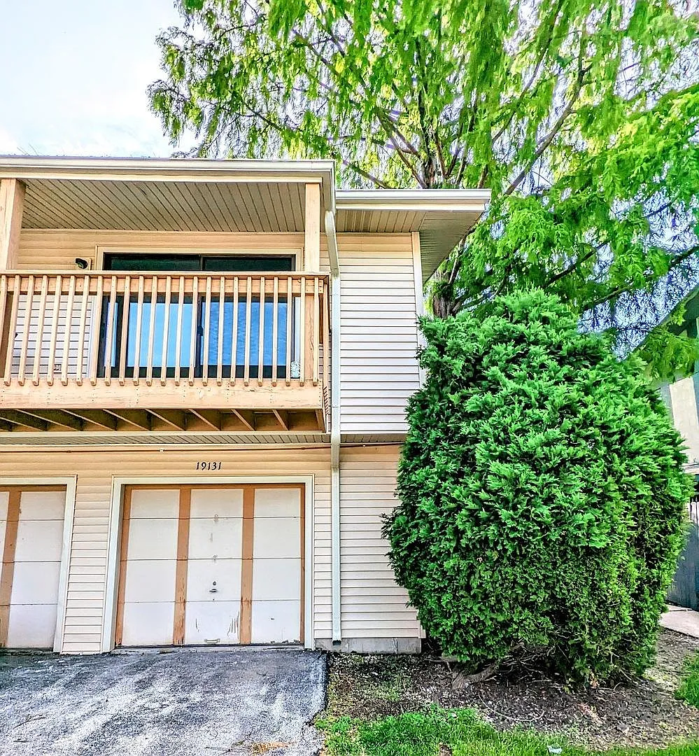 3 bed, 1100 sqft, $2,650 — Photo 1