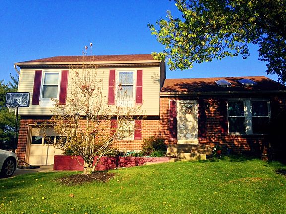 Front exterior, right side