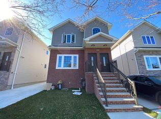 205 3rd St FLOOR 2, Staten Island, NY 10306