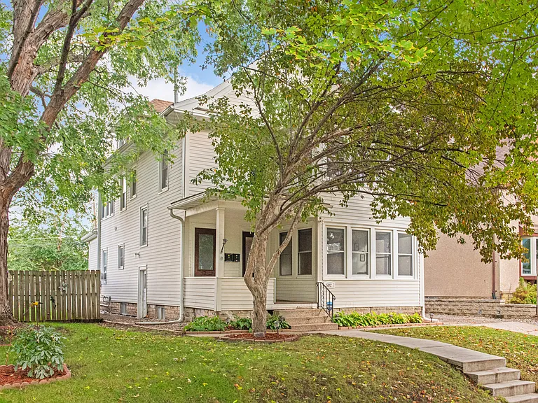 592 Ottawa Ave — Photo 36